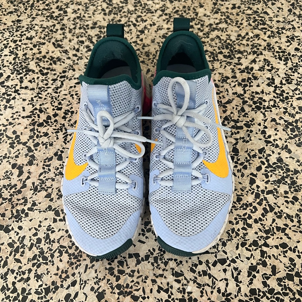Women’s Nike Metecon size 10.5